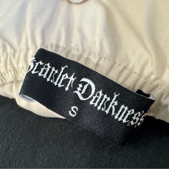 Renaissance corset style top - Picture 10 of 12